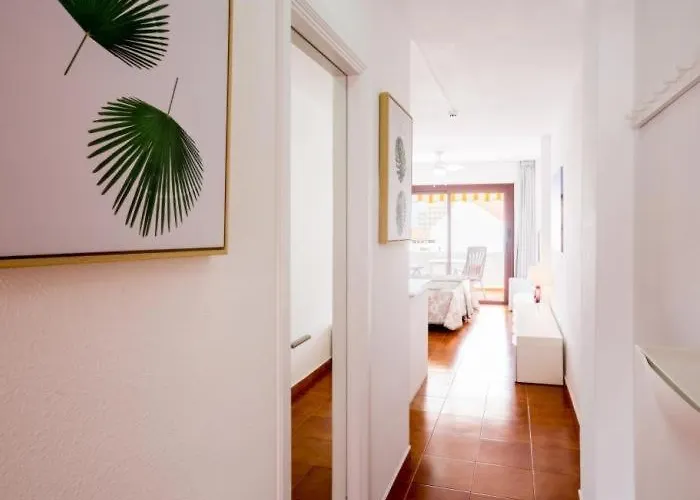 2023 Garden City, Heated Pool! شقة