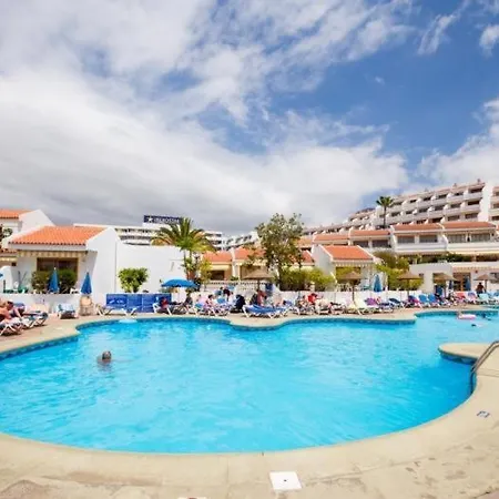 Apartamento 2023 Garden City, Heated Pool! *